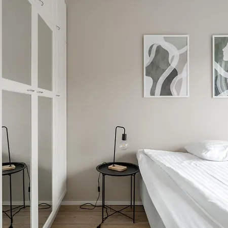 1br With Balcony Next To Railway Station Apartmán Tampere